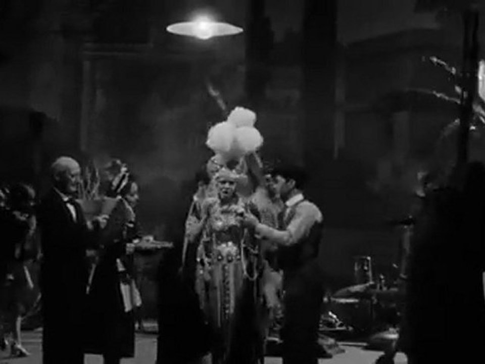 Citizen Kane - Clip Kane Marries