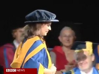 Kylie Minogue gets honorary degree at Anglia Ruskin University - doctor Minogue