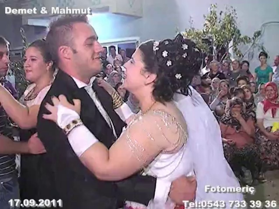 demet mahmut