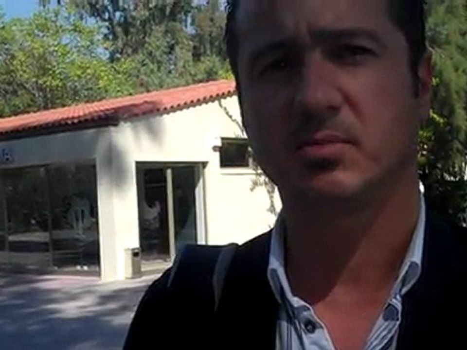 O Maxlas sto Contra.gr