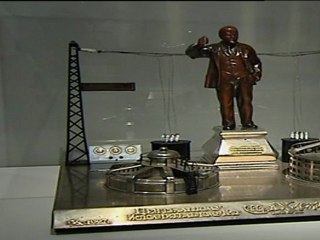 De cómo el arte ruso cabalgó de la revolución a la dictadura cultural, en la Casa Encendida de Madrid