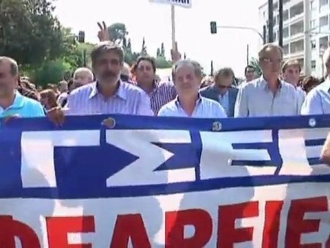 Clashes in Athens amid anti-austerity strike