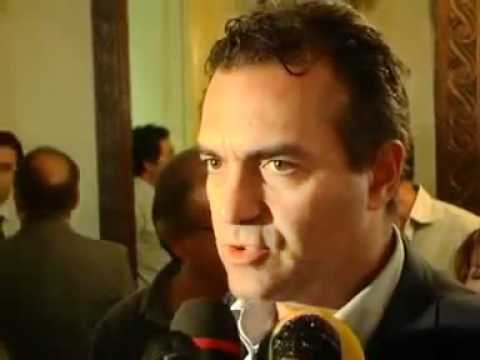 Luigi de Magistris - Napoli città aperta agli artisti di strada