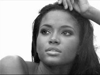 Mis lunares y tú, Autor y voz Carlos Mahecha Foto de Leila Lopes