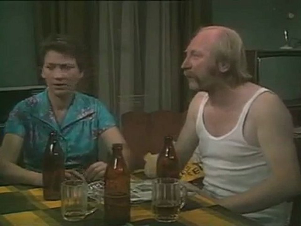 STASI-GoMoPa-_DDR Gestapo_- Scheisshaus_Video.