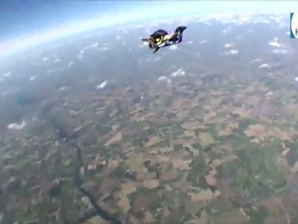 Niky Section Handisport sortie flotteur et tonneau à gogo (http://hanvol-asso.org/)