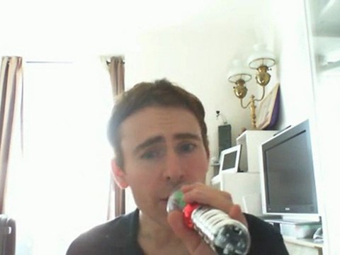 Wiwi égratigne party train