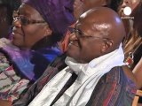 Afrique du Sud: le vigoureux Desmond Tutu souffle ses 80...