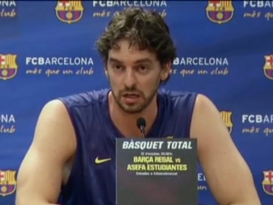 Die gasol-brüder trainieren bei barcelona