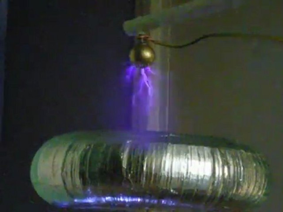 RESONATEUR TESLA