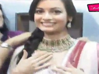 Hot  Diya Mirza Looks Ravishing In White Indian Suit At Jewellery Store Launch