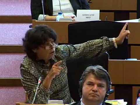 Michèle RIVASi dénonce l'inefficacité des mesures sanitaires prises par la Commission après le drame nucléaire de Fukushima