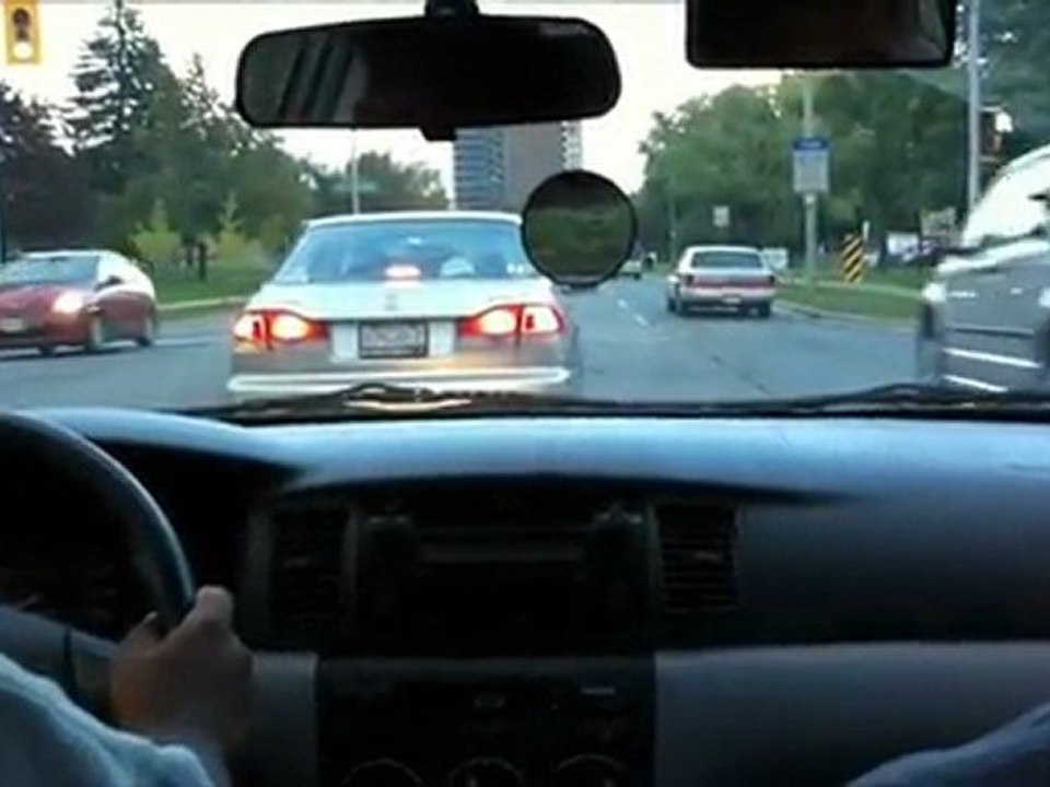 Car Driver Training - Sample Lesson : Making Left Turn at Intersection - Driving School in Mississauga Toronto GTA