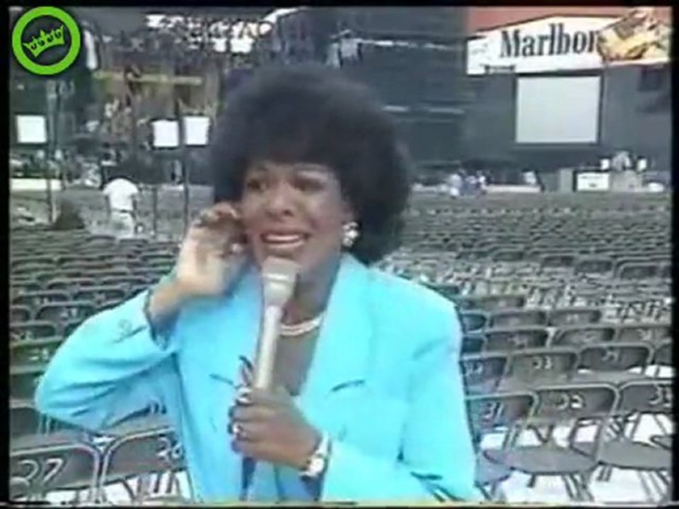 Reporter leidet Lärm