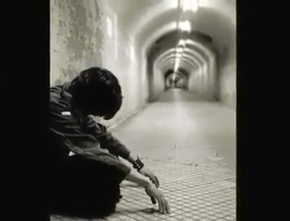 Zeynep Sağdaş - Yarım Kalanlara Rağmen