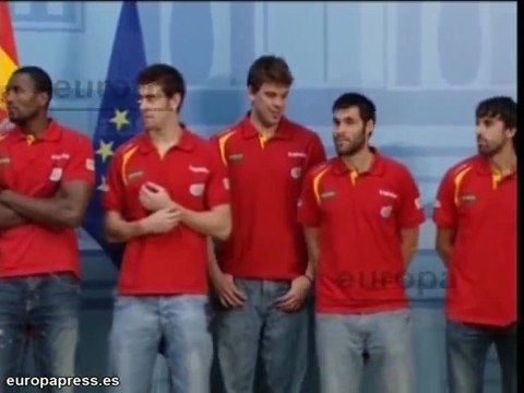 Helen Lindes, más enamorada que nunca