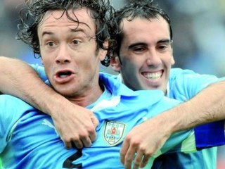 Diego Lugano s'offre un doublé avec l'Uruguay