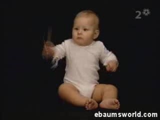 BB ki joue de la batterie