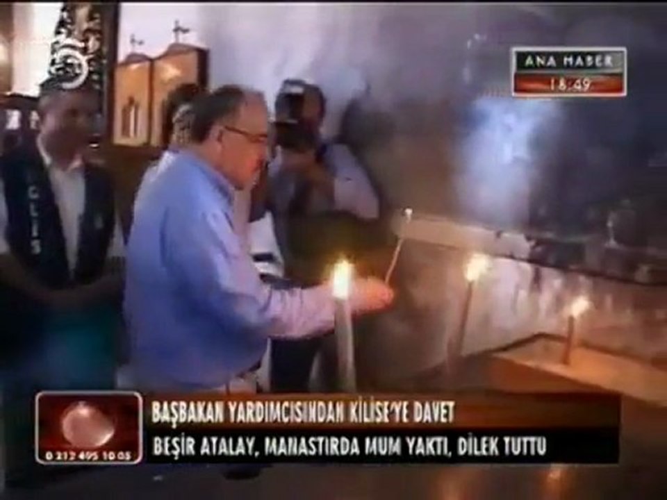 Emine Erdoğan ve Beşir Atalay kilisede mum yaktı dilek tuttu!