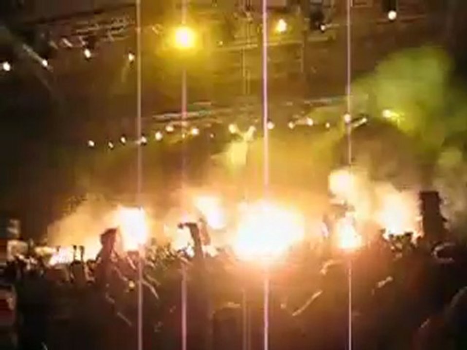 KoRn in Melbourne 18/4/08 - Got The Life