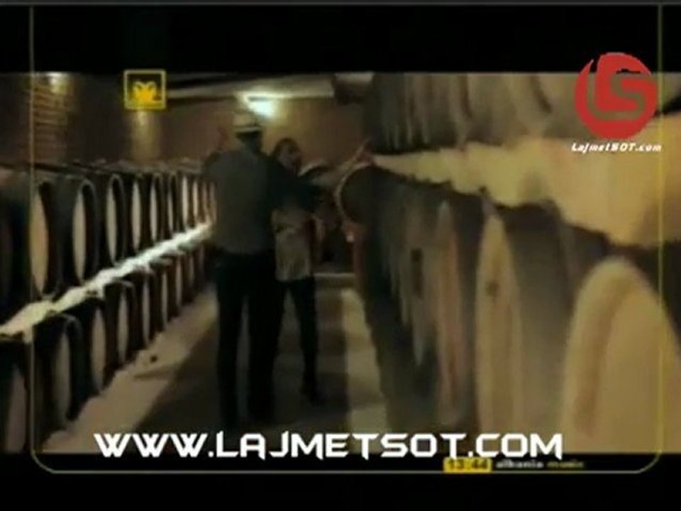 Teuta Selimi - Miqt e mi (HD) - www.lajmetsot.com