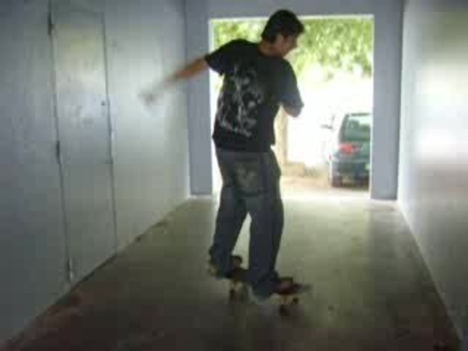 La tete qui tourn
