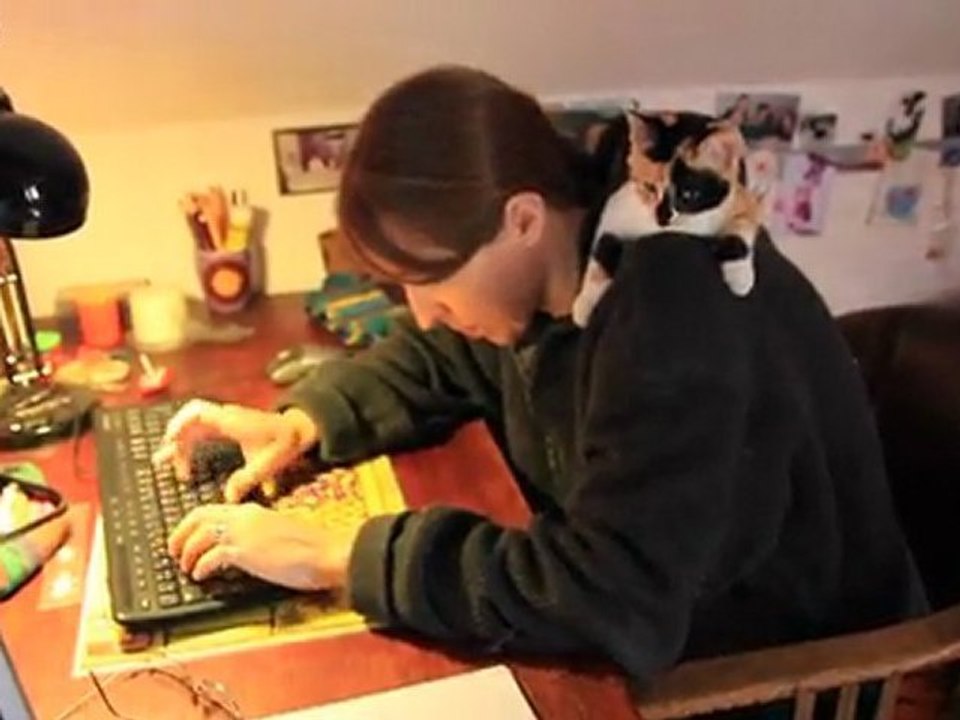 olga sur les épaules de phlau oct 2011 (2)