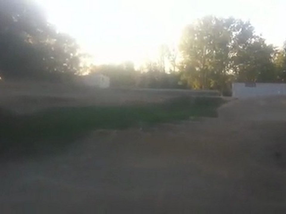 Mon e-revo 6s sur le terrain de  bmx de Lorient