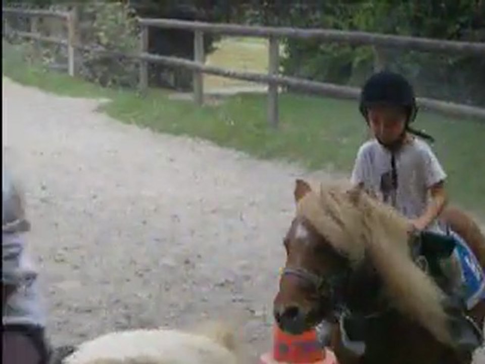 Hugo à poney 2
