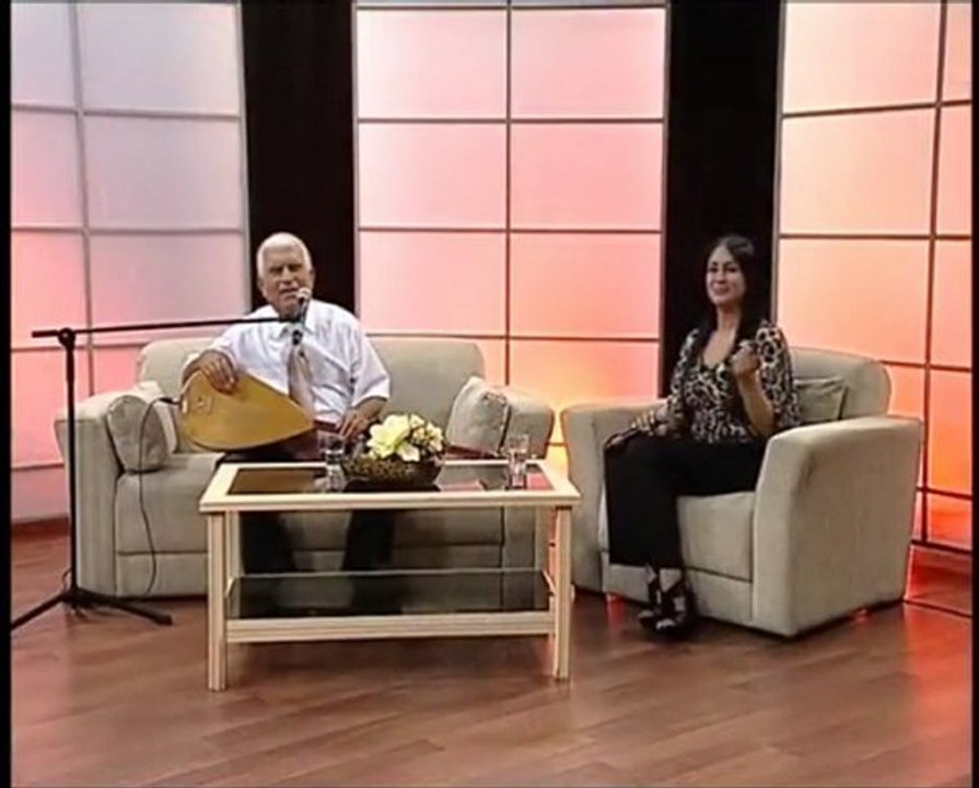 Üstat Cahit UZUN Türkiye'nin Tezenesi-Zeynep CİHAN (Kanal B) Karpuz kestim