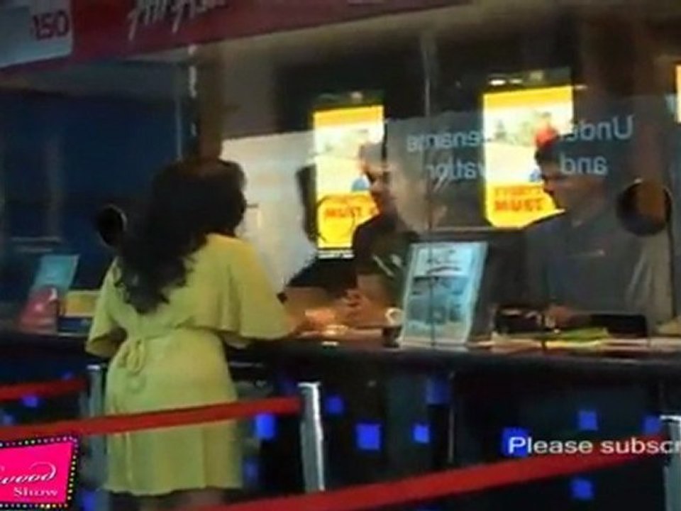 Zayed Khan & Seductive Dia Mirza Sell Tickets Of 'Love Breakup Zindagi'