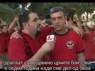 Tifozet Shqiptar duke perkrahur Kombetaren kunder Frances