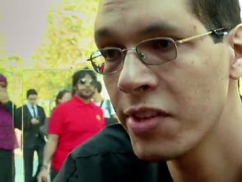 مغربي يحطم الرقم القياسي العالمي في أطول قدمين في العالم