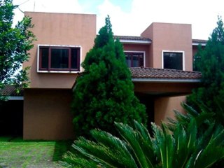 Casa en venta en Las Piletas III, Santa Tecla, El Salvador :: Arriaza Vega