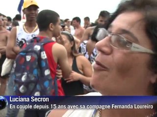 Enorme Gay Pride sur la plage à Rio
