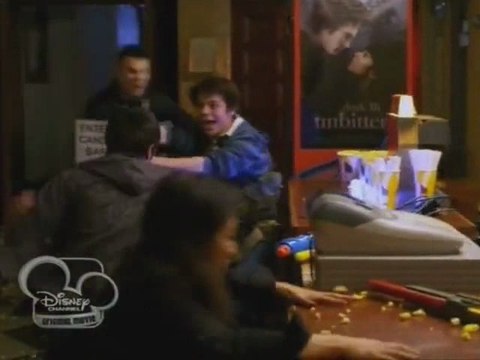 Бавачката ми е Вампир филма част 3 - Бг Аудио