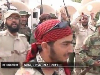 Libya : the NTC forces take university and... - no comment