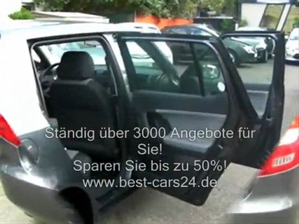 Skoda Fabia III EU-Fahrzeug Modell 2011 in Grau