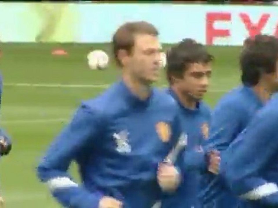 ManU verlängert mit Cleverley