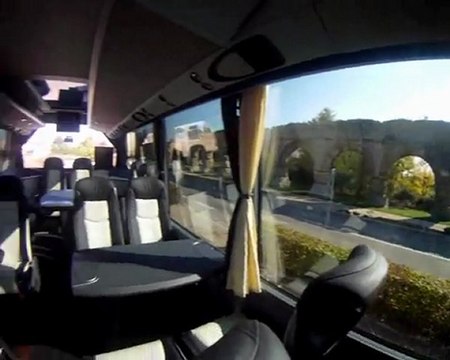 Présentation autocar VIP Black&White avec chauffeur à Lyon - Autocars N&M