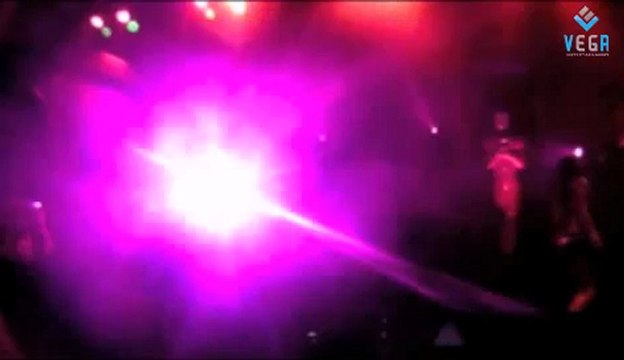 Hot thai girls dancing with short clothes