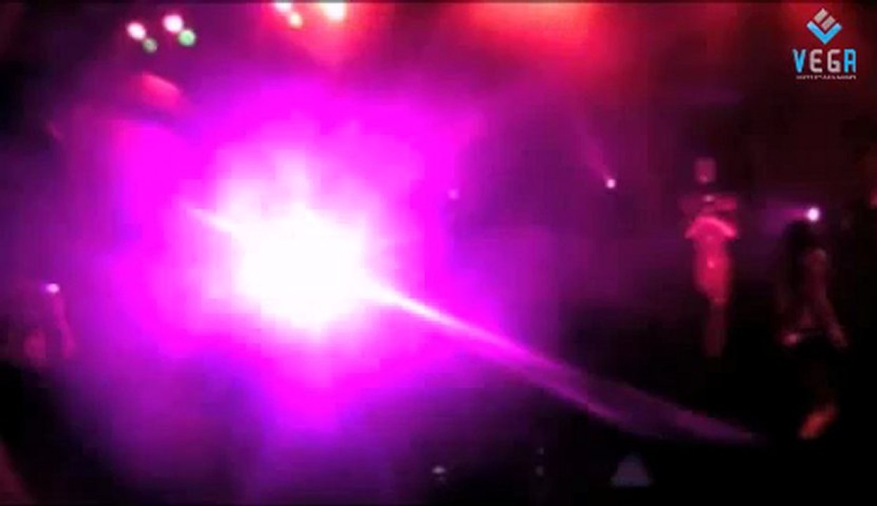 Hot thai girls dancing with short clothes