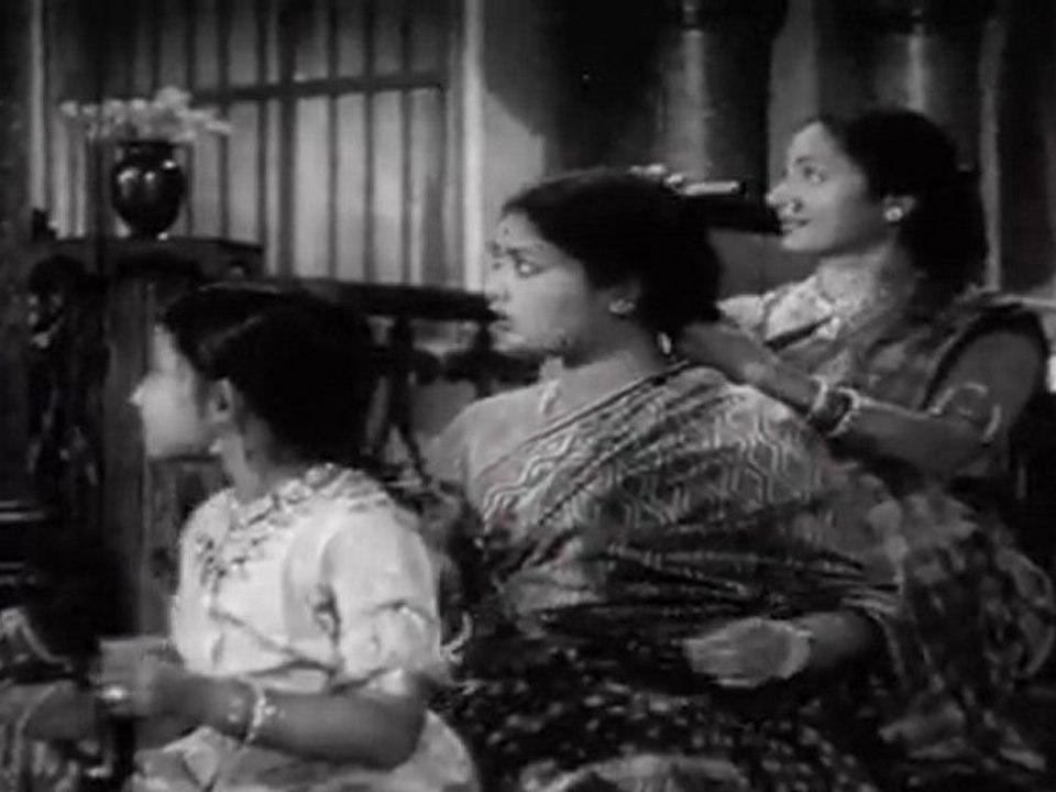 KUTUMBHA GAVRAVAM - Savithri Discussion