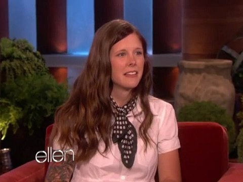 Sloan Churman, l'ex-sourde chez Ellen Show