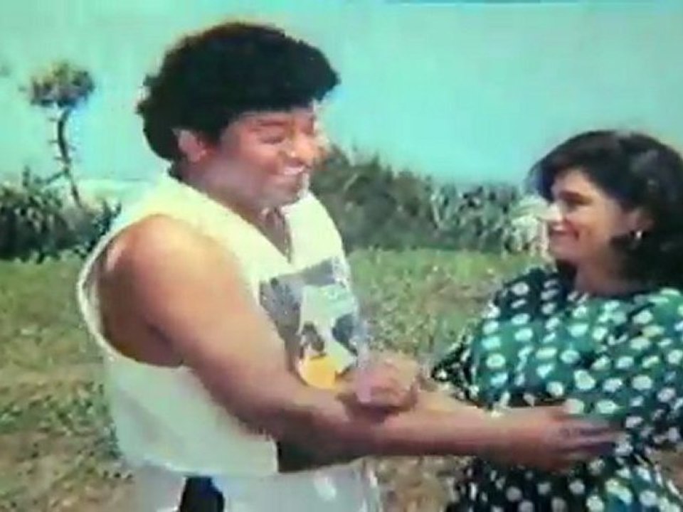 Paadhukaapu - Couples at Beach