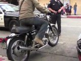 La moto de Keanu Reeves percutée