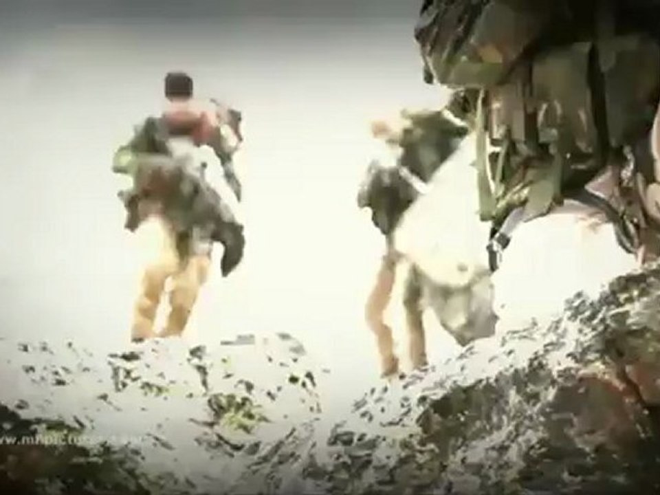 Luminox  Navy Seals Uhren bei Au Bijou Basel