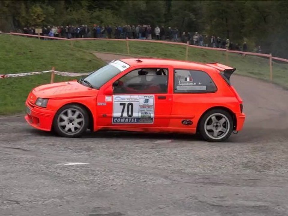 rallye des bauges 2011 passage en glisse  clio williams