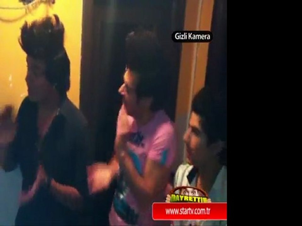 Hayrettin-Annen evde mi Kamera şakası