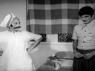 SANGAM MAARAALI- commedian afraid of by his lover SCENE